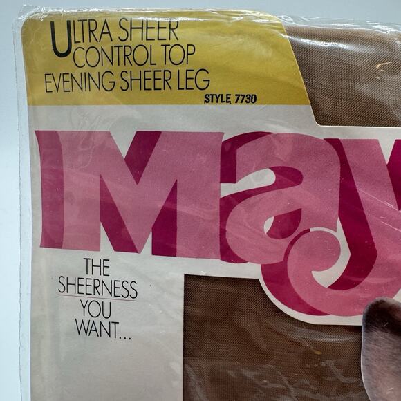 Mayer TAUPE Ultra Sheer Control Top Sandalfoot Med Tall 80’s Pantyhose BUNNY NOS - Picture 3 of 8